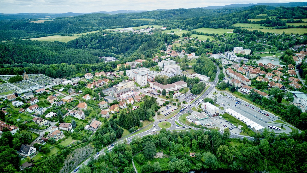 Český Krumlov – výstavba okružní křižovatky pod autobusovým nádražím - Straßen- und Brückenbau