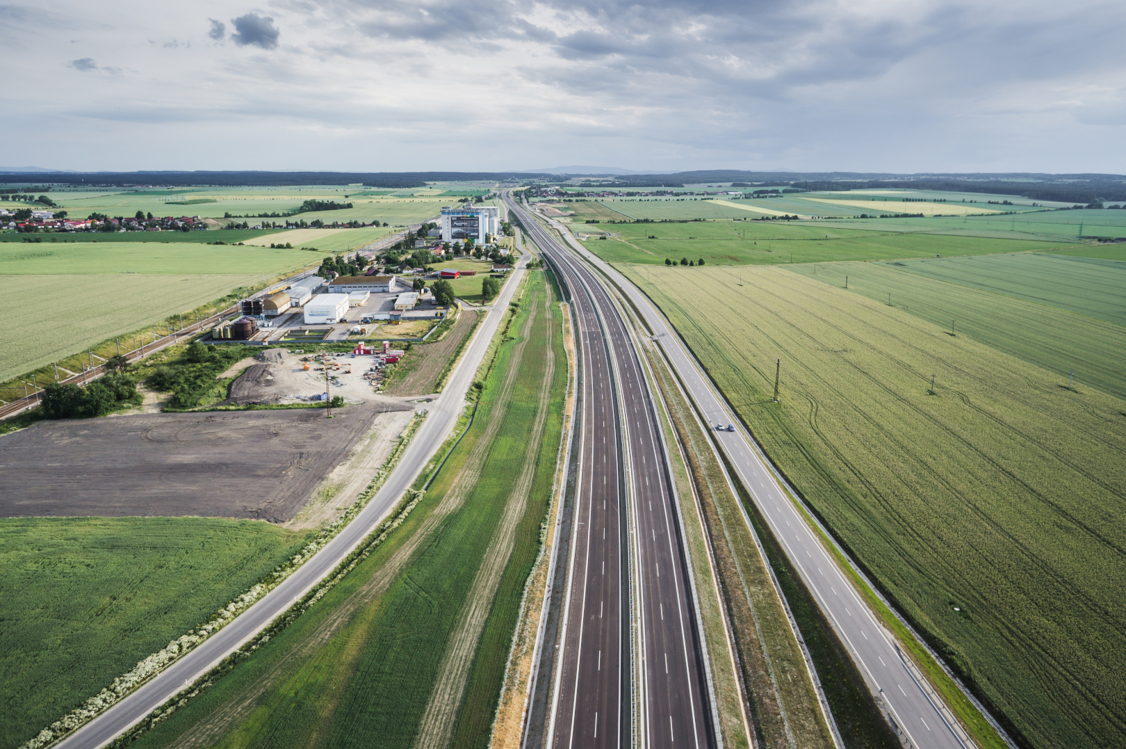 D3 – úsek Bošilec–Ševětín - Straßen- und Brückenbau